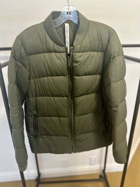 Lululemon Olive Green Goose Down Puffer Jacket Size 10